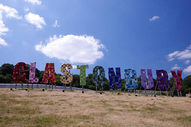Featured image for Glastonbury novelty markets: Guests, set lists and Harry Styles